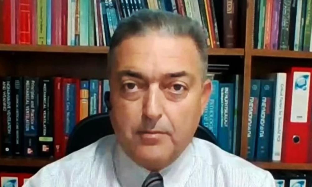 Βασιλακόπουλος: Ο ιός θα πολλαπλασιάζεται και θα δημιουργεί μεταλλάξεις